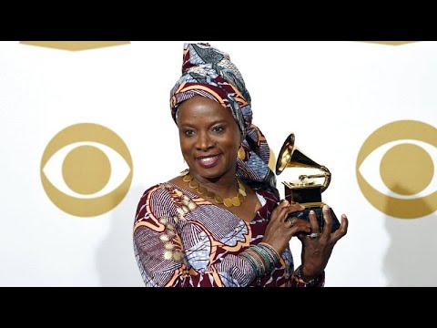 Grammy Awards : la musique africaine en poupe avec sa propre catégorie, Africa News - Vidéo Grammy Awards la musique africaine en poupe avec sa