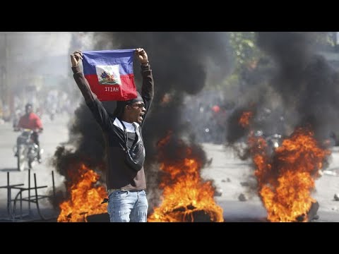 Haïti : état d'urgence et couvre-feu après l'assaut des gangs, Africa News - Vidéo Haiti etat durgence et couvre feu apres lassaut des gangs