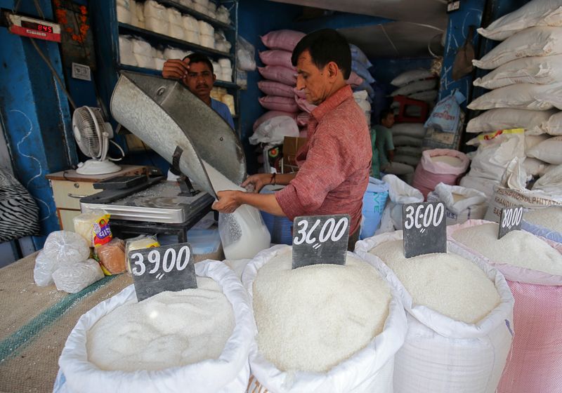 La demande de sucre en Inde augmente en raison de la canicule et de la période électorale 2021 02 25T155831Z 1 LYNXMPEH1O17F RTROPTP 3 MERCADOS ALIMENTOS