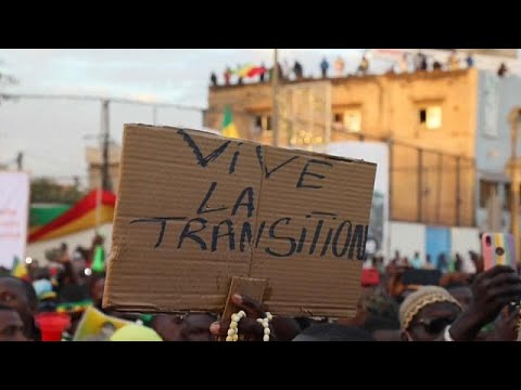 Mali : démonstration de force du gouvernement de la transition, Africa News - Vidéo Mali demonstration de force du gouvernement de la transition