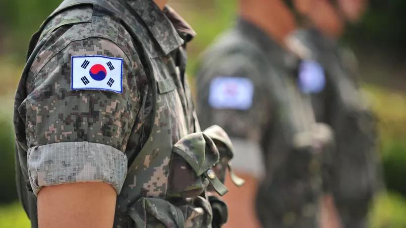 L'armée sud-coréenne bannit les iPhone... pour des raisons de sécurité ? , IPHONE ADDICT coree du sud armee